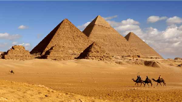 The-Pyramids-of-Giza