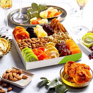 Christmas-Gift-ideas-Basket-Holiday-Dried-Fruit-&-Nuts